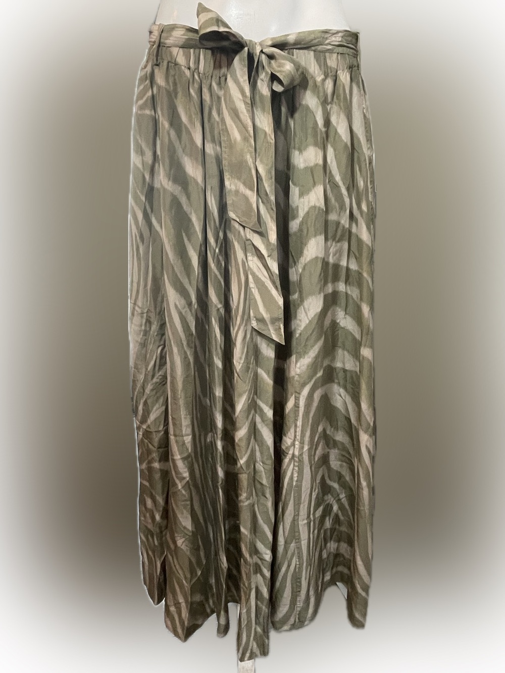 Banana Republic Olive and Cream Zebra-Print Maxi Skirt 100% Silk